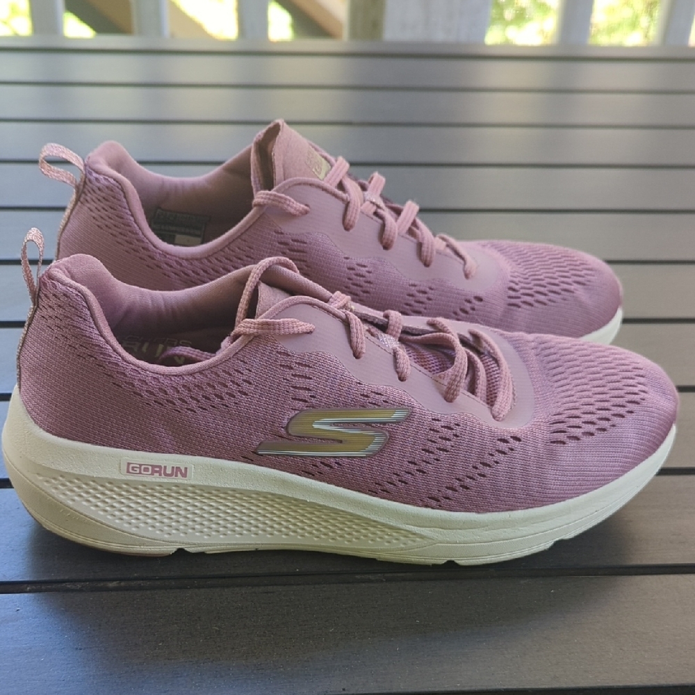 Skechers Women's Go Run Elevate 2.0 Running Shoes